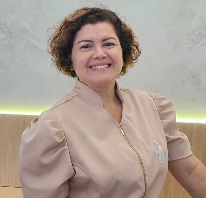 Retrato de Enfª Fernanda Marcondes, enfermeira graduada, especialista em imunização da Acolle Vacinas e Saúde em Jundiaí